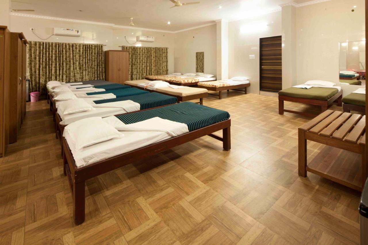 Gp Hotels And Resorts Nashik Bagian luar foto