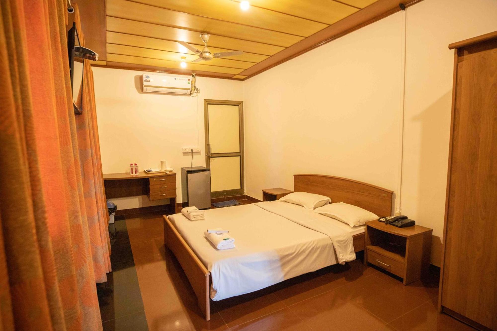 Gp Hotels And Resorts Nashik Bagian luar foto