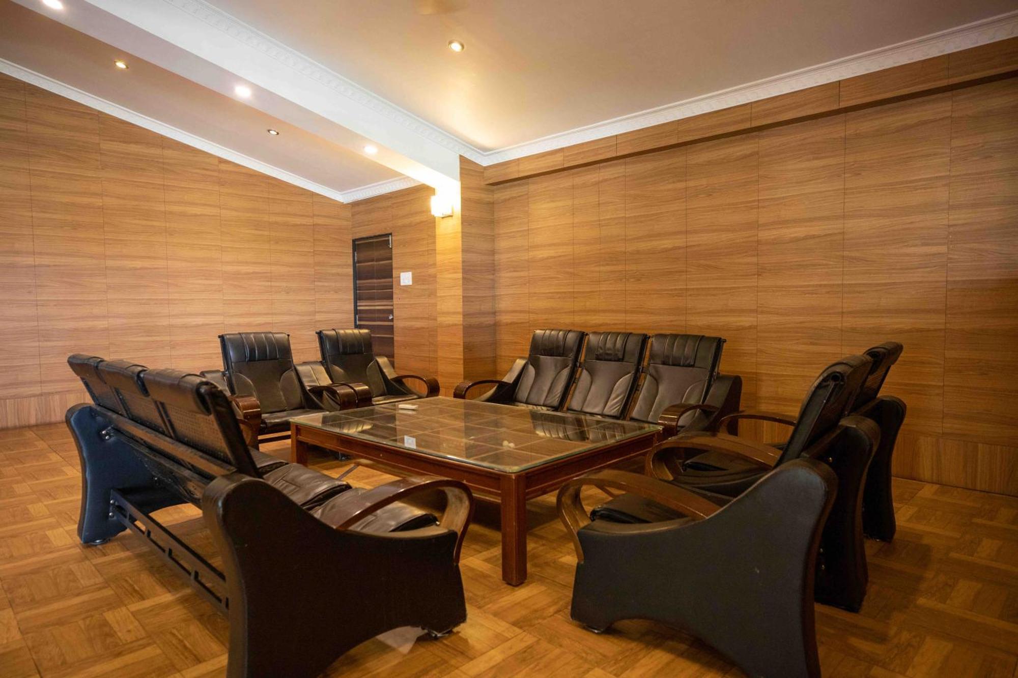 Gp Hotels And Resorts Nashik Bagian luar foto