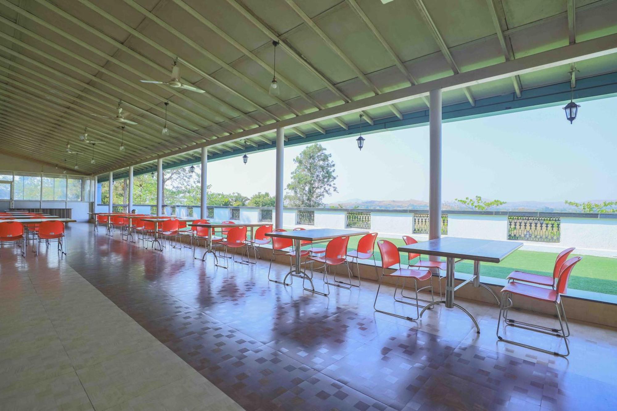 Gp Hotels And Resorts Nashik Bagian luar foto