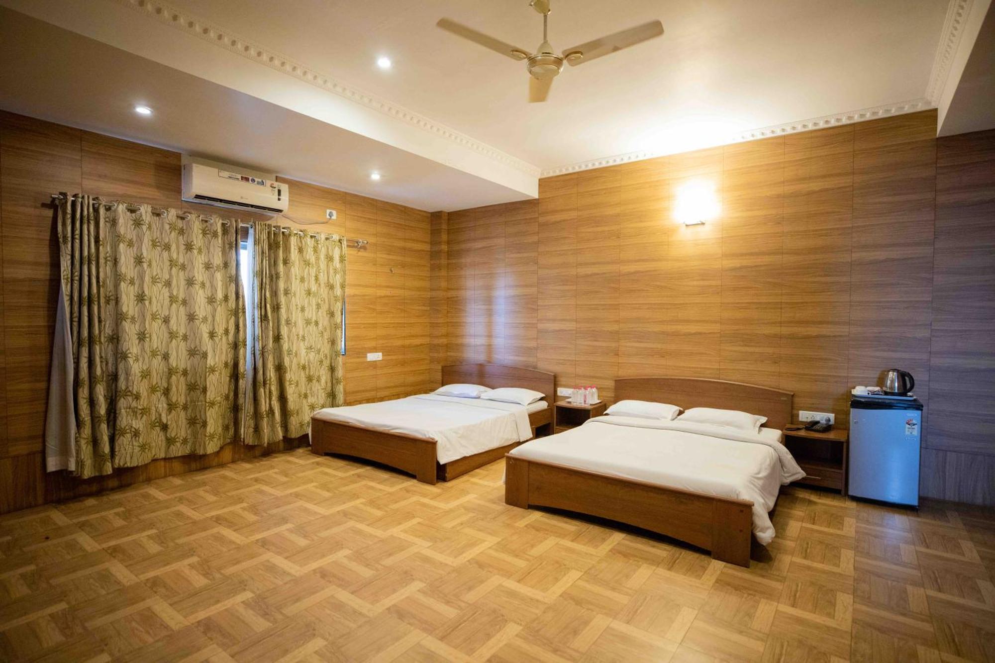Gp Hotels And Resorts Nashik Bagian luar foto