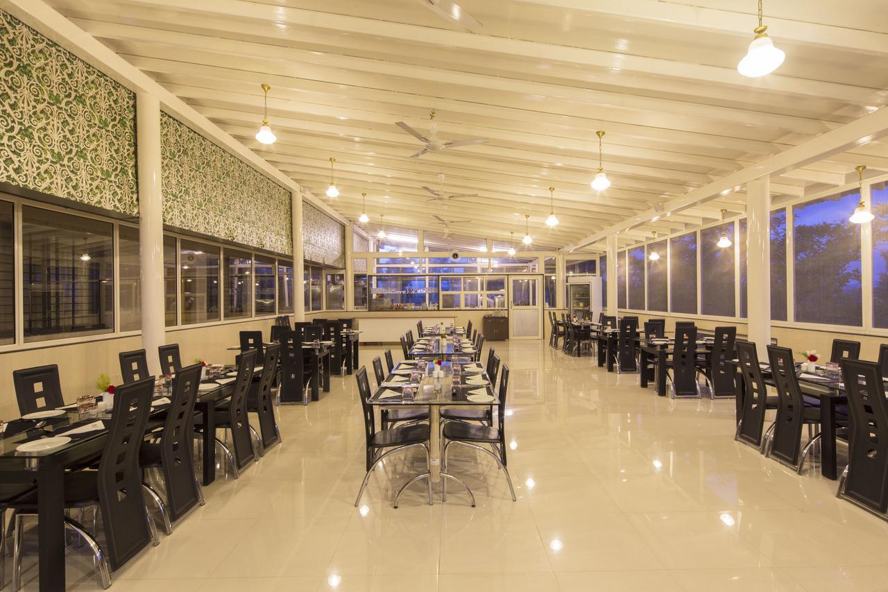 Gp Hotels And Resorts Nashik Bagian luar foto